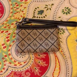 Dooney wristlet